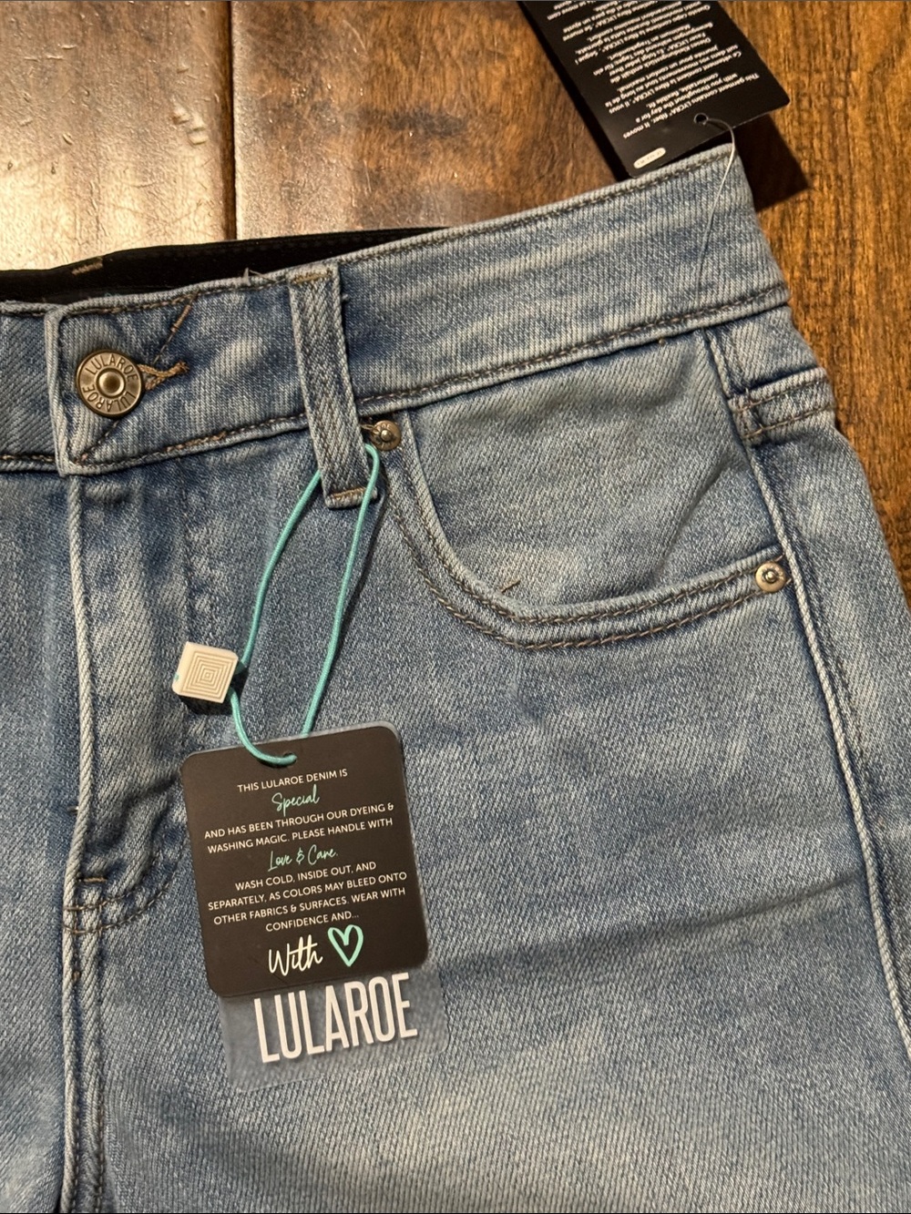 LuLaRoe Light Blue Denim cuffed Rolled Hem Shorts - Picture 3 of 4
